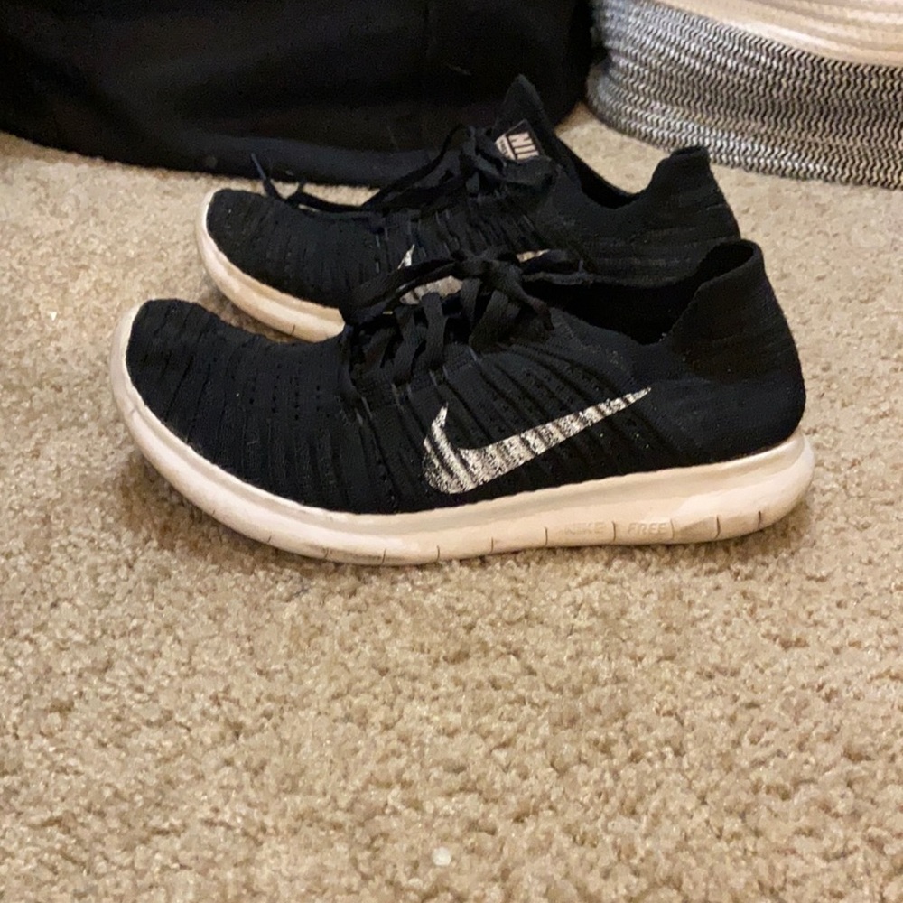 Women’s Nike Free Runs Flyknit
